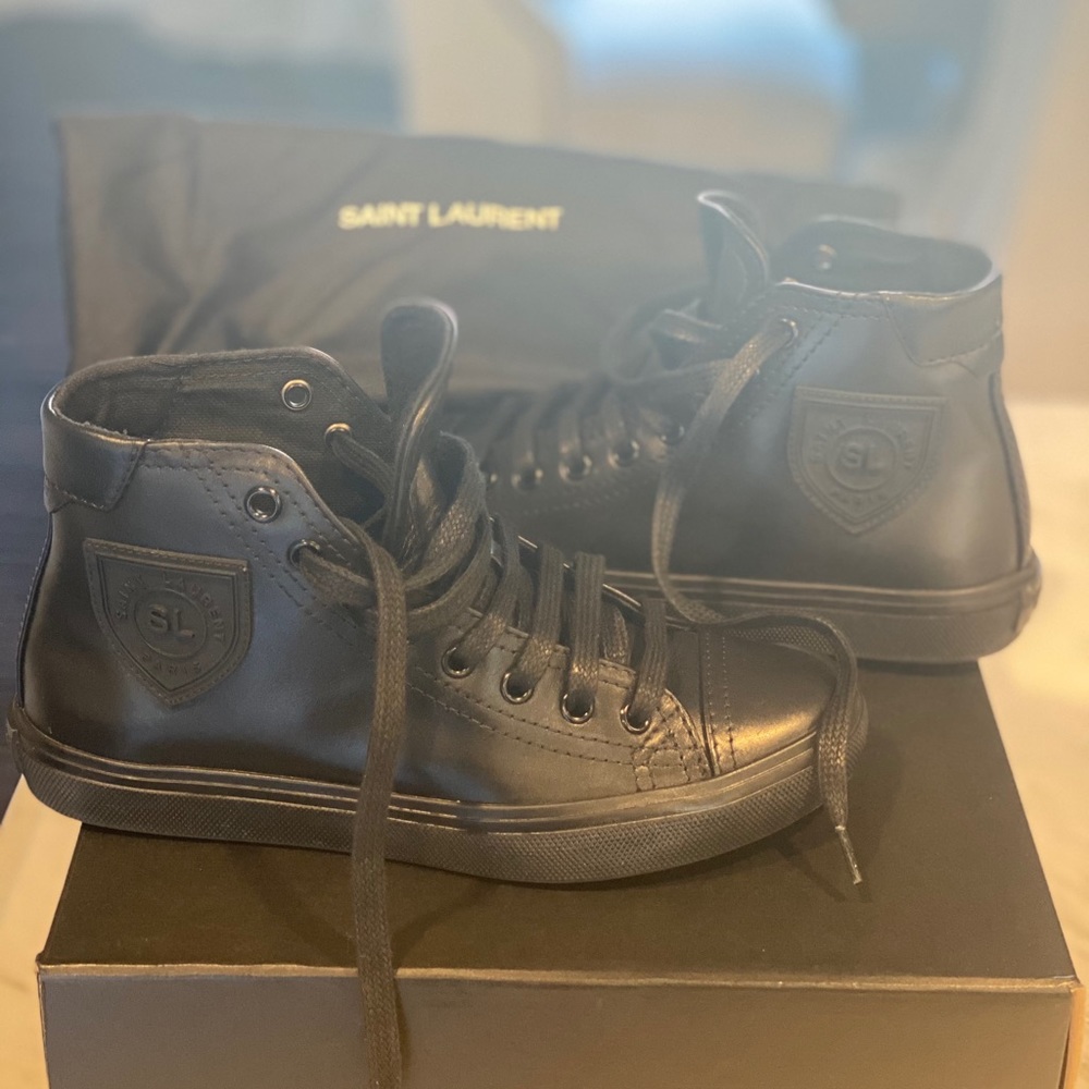 🎉Host Pick 🎉Saint Laurent Sneakers - Picture 2 of 16